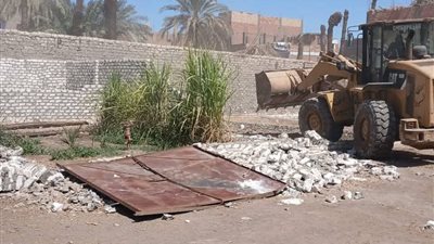 محافظ أسيوط: إزالة 18حالة تعدي على أراضي زراعية وأملاك دولة