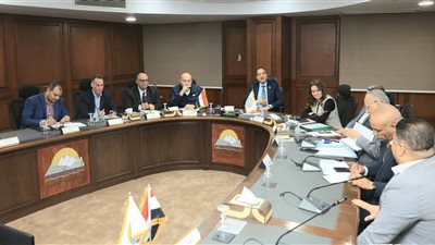 محافظ الجيزة يعقد اللقاء الأسبوعي مع المواطنين لبحث لبحث الشكاوى المقدمة 