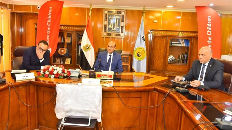 محافظ أسيوط 