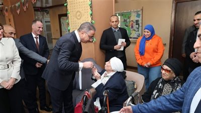 محافظ الجيزة يزور دور الأيتام ورعاية المسنين بالعجوزة ويؤكد تقديم الدعم الشامل وتنمية مهارات النزلاء