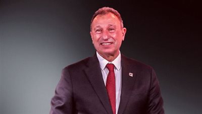 محمود الخطيب في أزمة  .. شوبير يفجر مفاجآت عن المدرب الأهلي