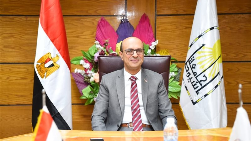رئيس جامعة أسيوط