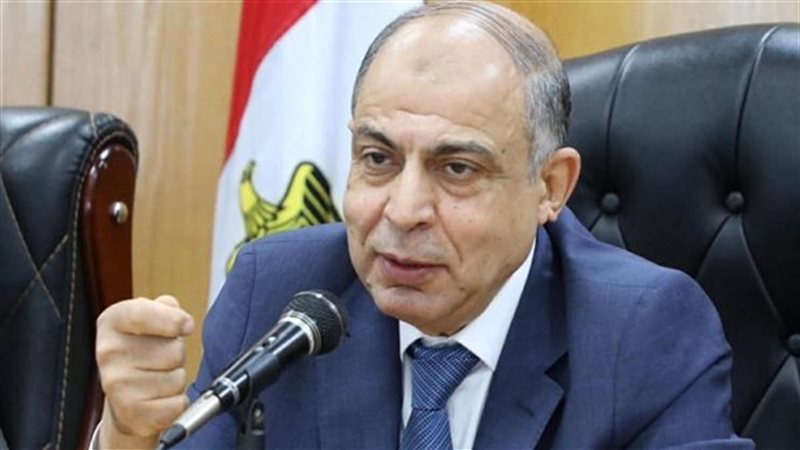 إصابة 14 راكبًا في