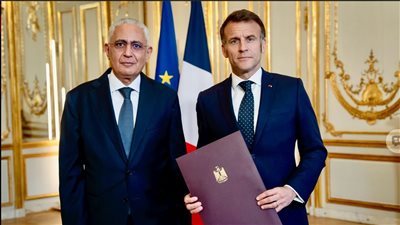 السفير طارق دحروج يُقدمّ أوراق اعتماده إلى الرئيس 
