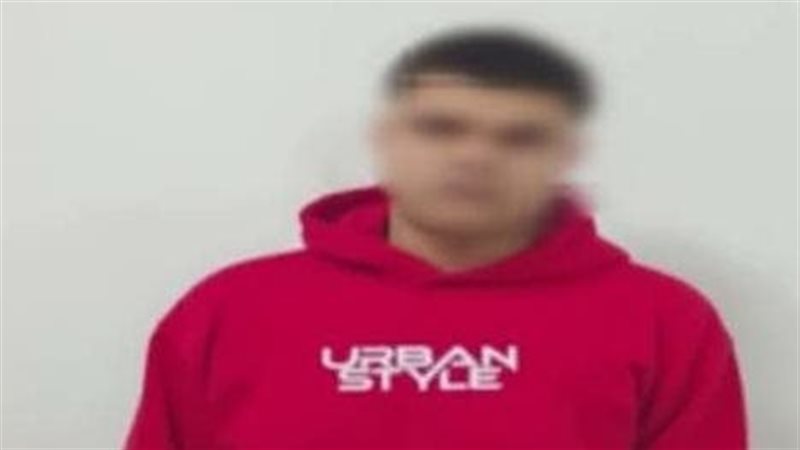 مراهق متحرش يسقط