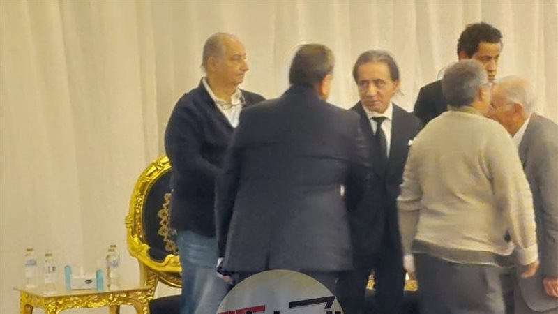مراسم عزاء والدة
