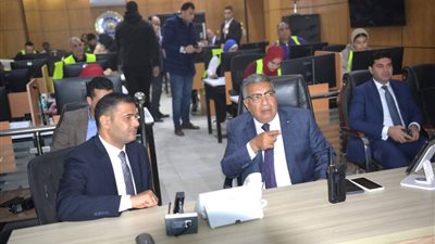 محافظ الدقهلية يتابع جهود التعامل مع مياه الأمطار 