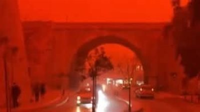العاصفة الدموية».. ٤٨ ساعة من القلق وتحذيرات عاجلة من هيئة الأرصاد الجوية 