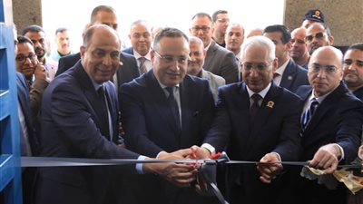 وزير التعليم العالي يفتتح مستشفى الأطفال بجامعة المنيا بتكلفة 300 مليون جنيه