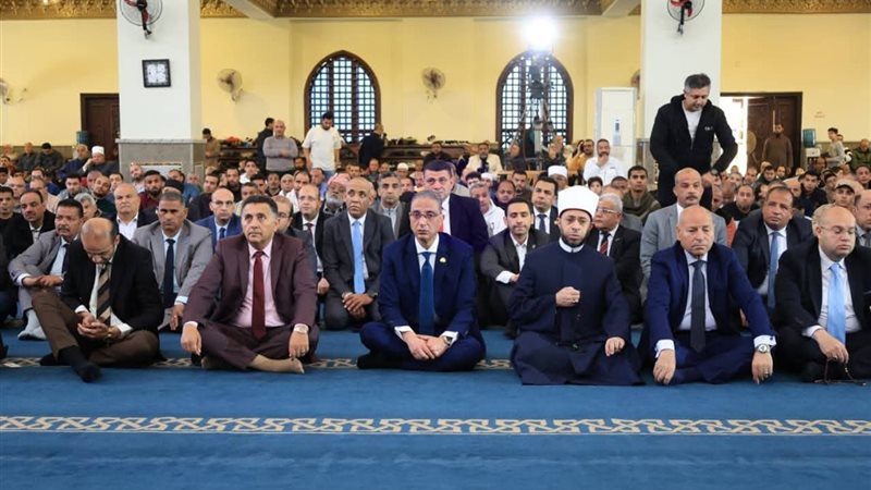 وزير الأوقاف ومحافظ