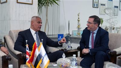 لقاء مصري بريطاني لدعم تطوير أسطول مصر للطيران وتعزيز التعاون الجوي