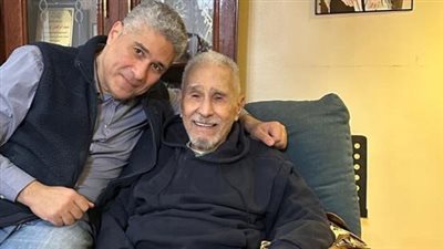     “مات الضهر والسند”.. كلمات نجل عبد الرحمن أبو زهرة تهز مواقع التواصل