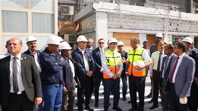وزير العمل يفاجئ عمال أسوان بقرارات جديدة لدعم العمالة غير المنتظمة