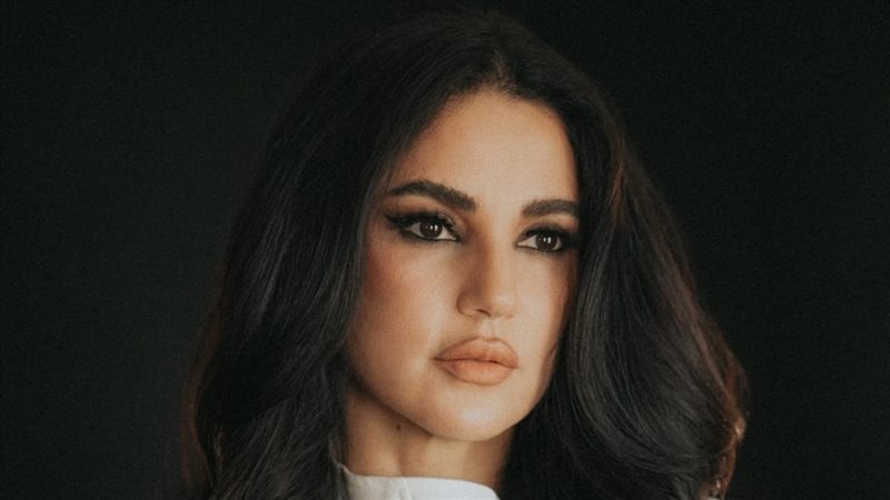 الفنانة درة