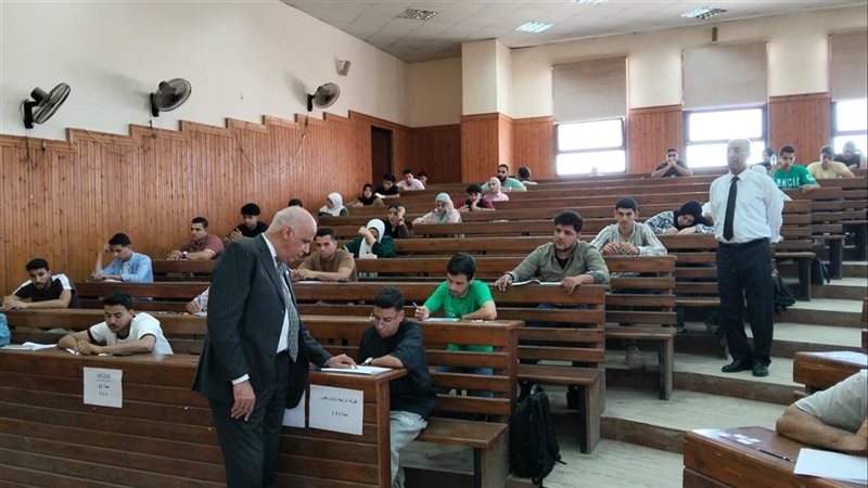  رئيس جامعة الدلتا توفير كل سبل الراحة للطلاب