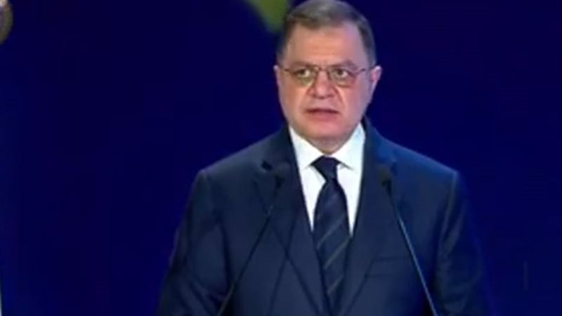 محمود توفيق وزير الداخلية 