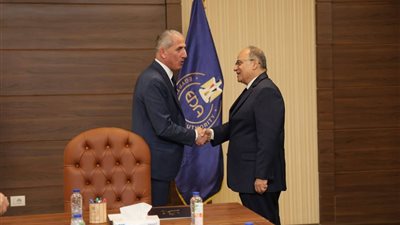 هيئة الدواء المصرية تبحث دعم المنظومة الصحية الفلسطينية