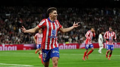 أتلتيكو مدريد يحسم موقف جوليان ألفاريز بعد اهتمام برشلونة بضمه