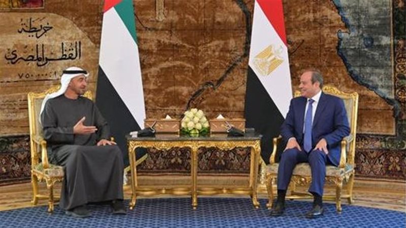 الرئيس السيسي يلتقي محمد بن زايد في زيارة أخوية إلى مصر