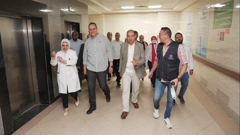 جولة موسعة بمستشفى سمالوط التخصصي لمتابعة جاهزية الخدمات 