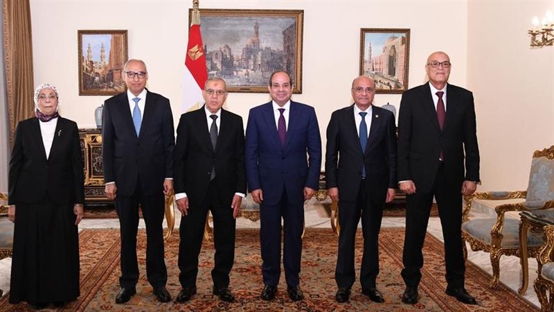     الرئيس السيسي يشهد انطلاق مهام رؤساء الهيئات القضائية 