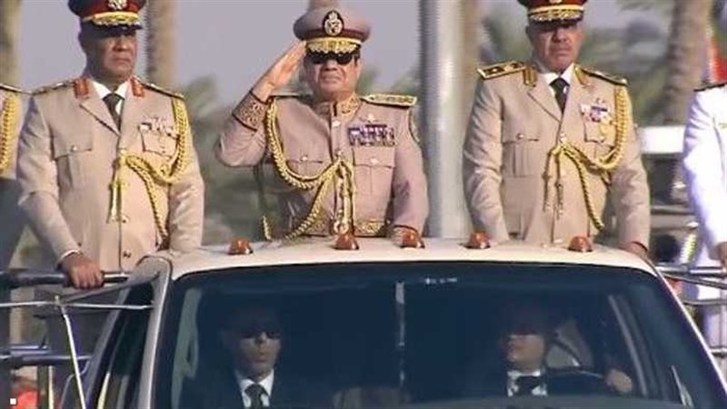 الرئيس السيسي يفتتح