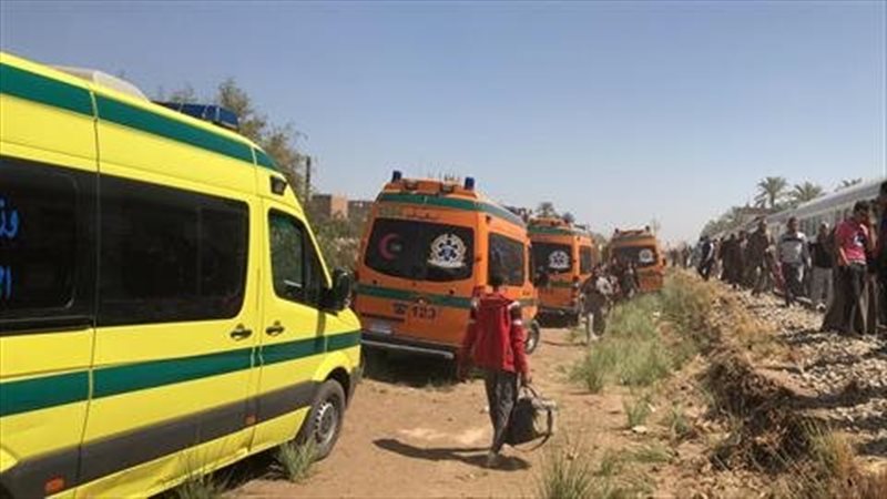 مشاجرة نسائية مسلحة في قرية نجع عزوز بدشنا في قنا