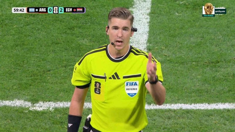 فيفا يبعد الحكم الفرنسي ليتيكسييه