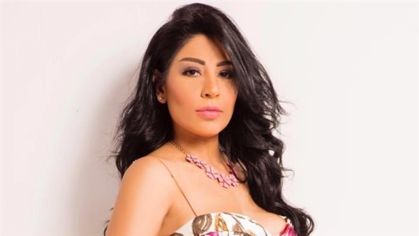 الفنانة نفيان صابر